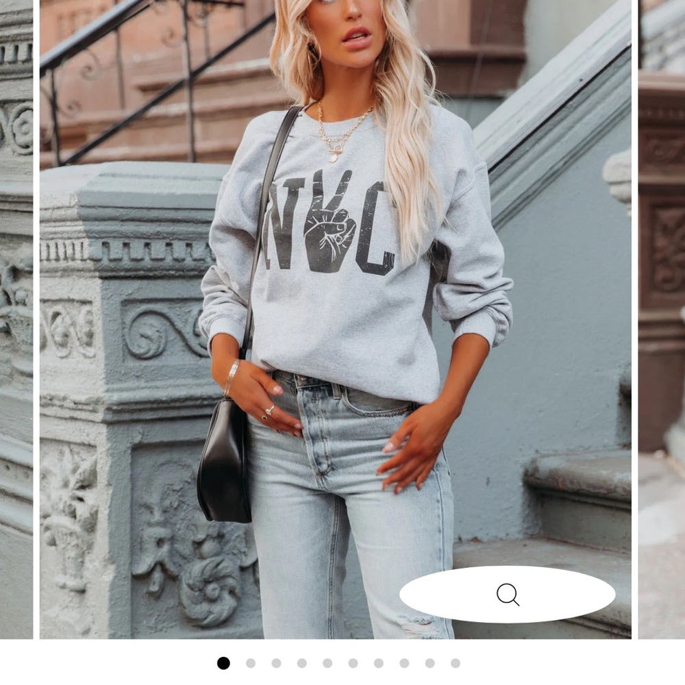 NYC sweatshirt, comfy!